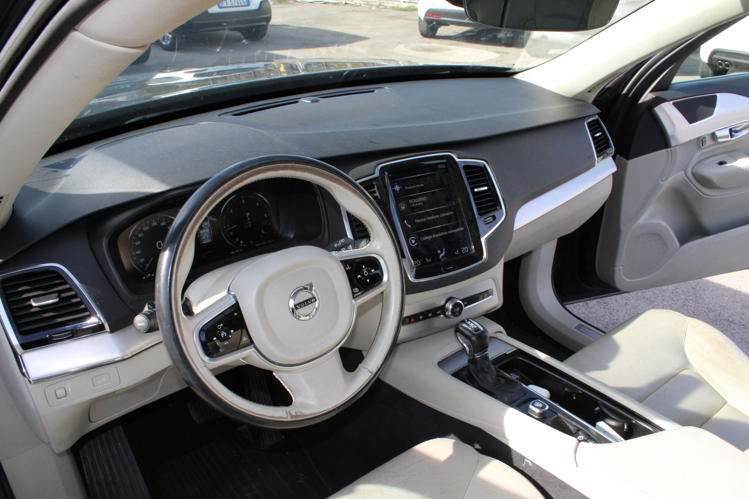 Volvo XC 90 XC90 D5 AWD Geartronic 7 posti Momentum