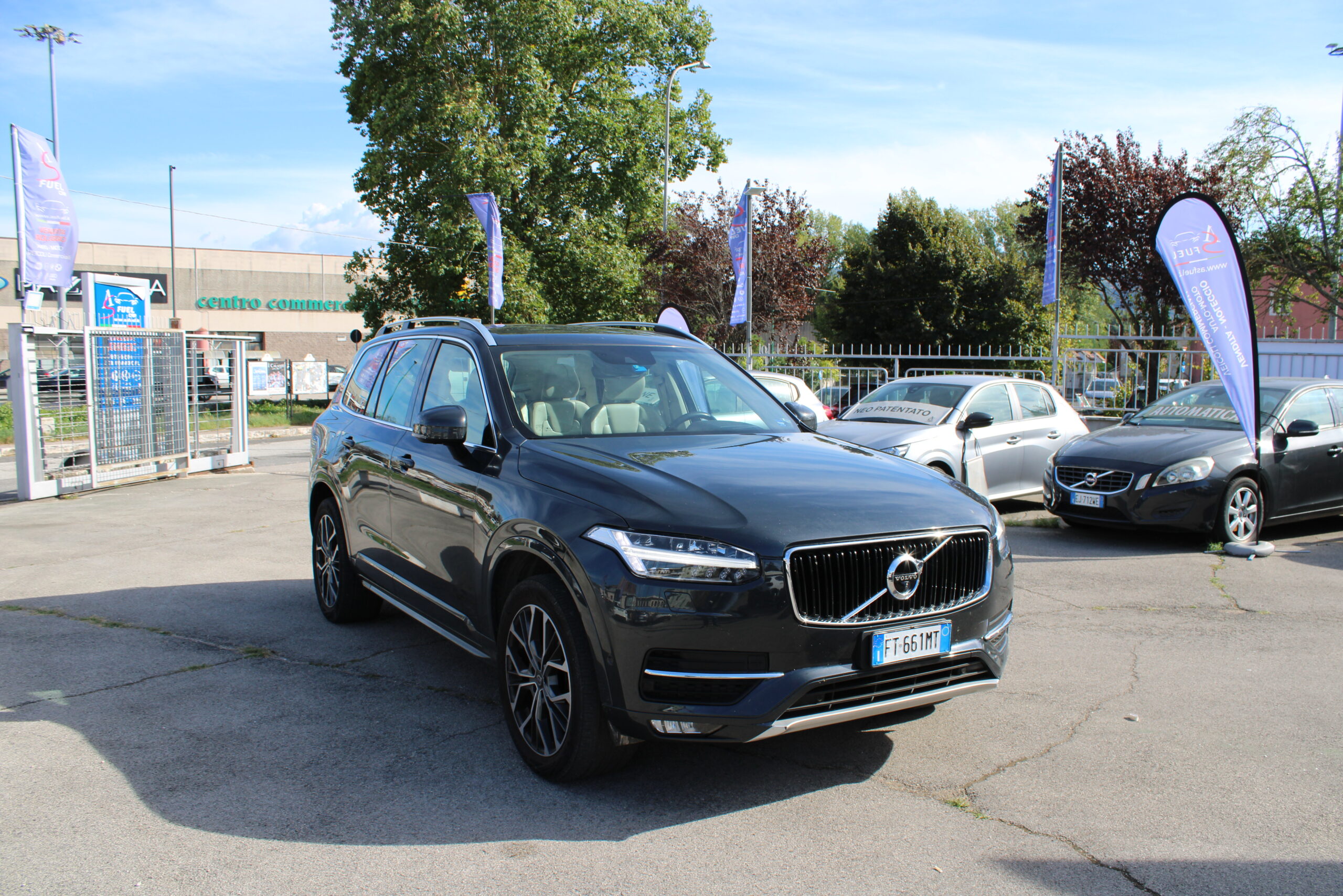 Volvo XC 90 XC90 D5 AWD Geartronic 7 posti Momentum