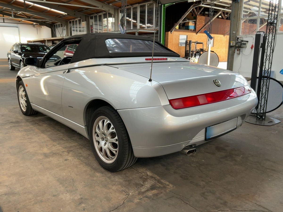 Alfa Romeo Alfa Spider 1.8 T.Spark